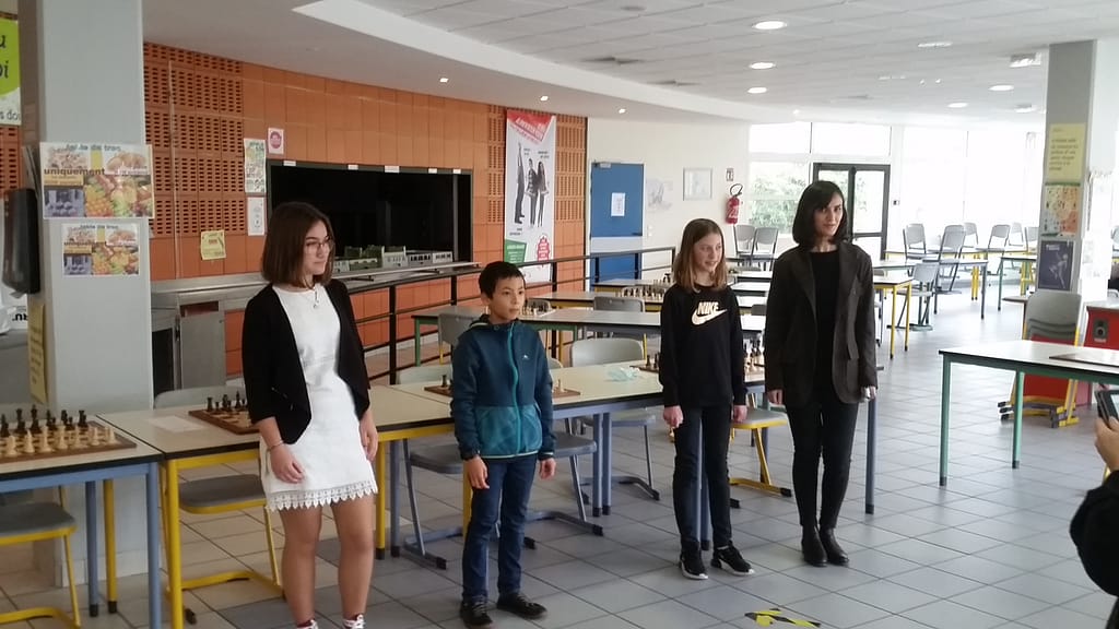 Simultanée de Mitra au collège Penn Ar C'hleuz 4 Simultanée de Mitra au collège Penn Ar C'hleuz 4