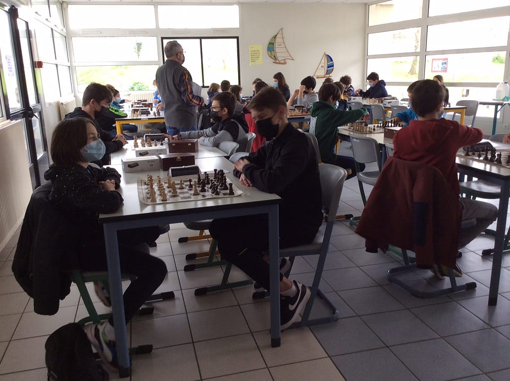 Championnat des collèges : 5 champions pour un titre, Ali vainqueur. 3 Championnat des collèges : 5 champions pour un titre, Ali vainqueur. 3